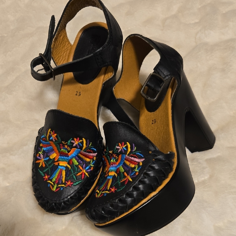 Embroidered Black Sandals